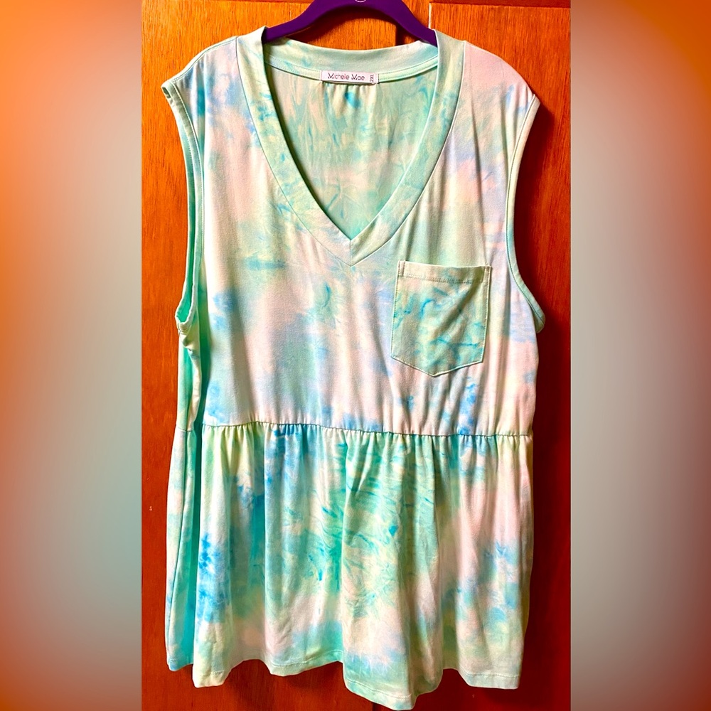 Mint Tie-Dye V-Neck Tank Top